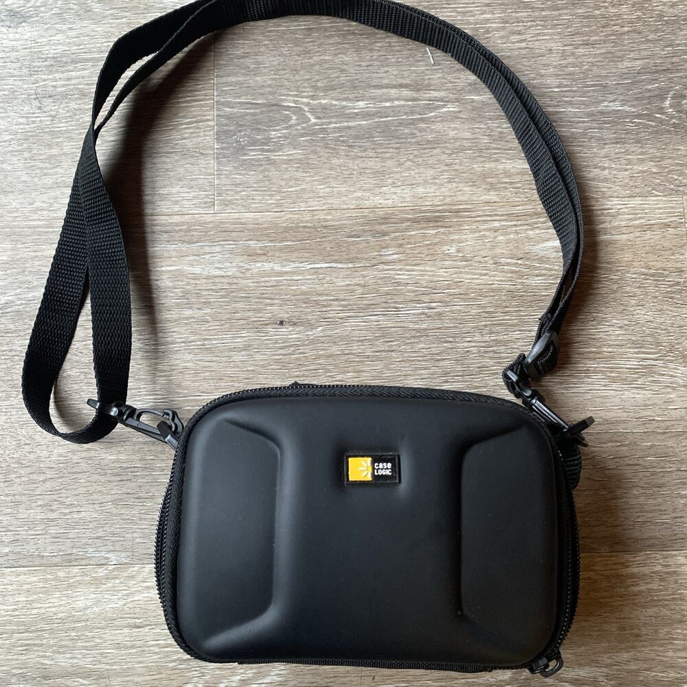 Case Logic MSEC-4 EVA Molded Camcorder/ Digital Camera Case Black